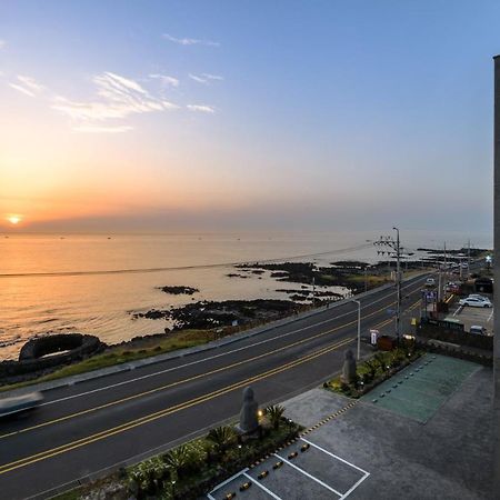 Hotel Mer Bleue Jeju Exterior foto